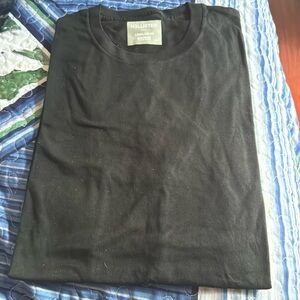 Like new black hollister tee